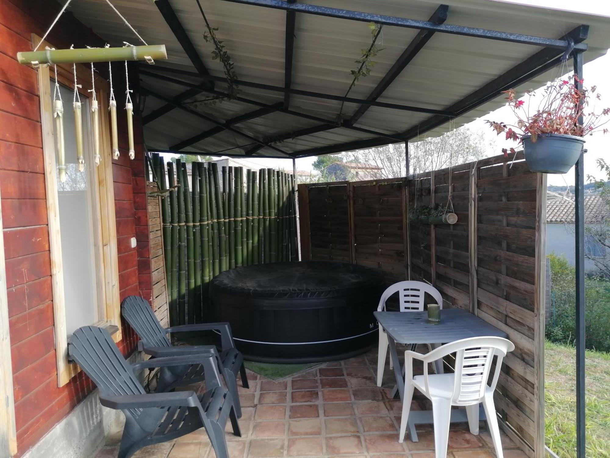 Charmant Chalet Pour 2 Personnes Spa Prive Massillargues-Attuech Exteriér fotografie